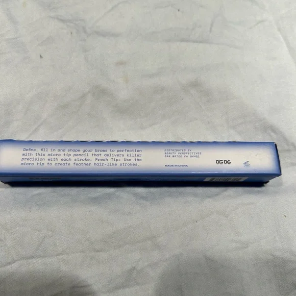Item Beauty Brow Chow ultra fine Brow Definer - neutral taupe